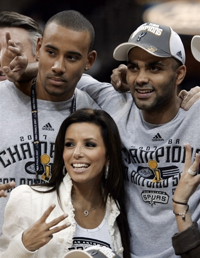 逼迫对手 逼迫对手