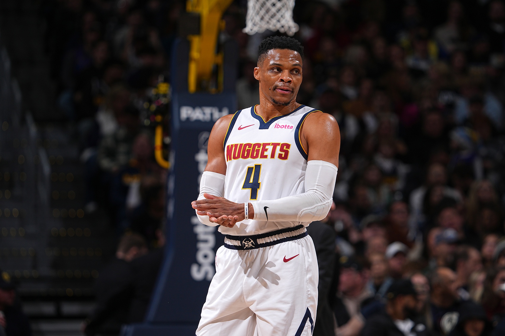 引援或从青 引援或从青